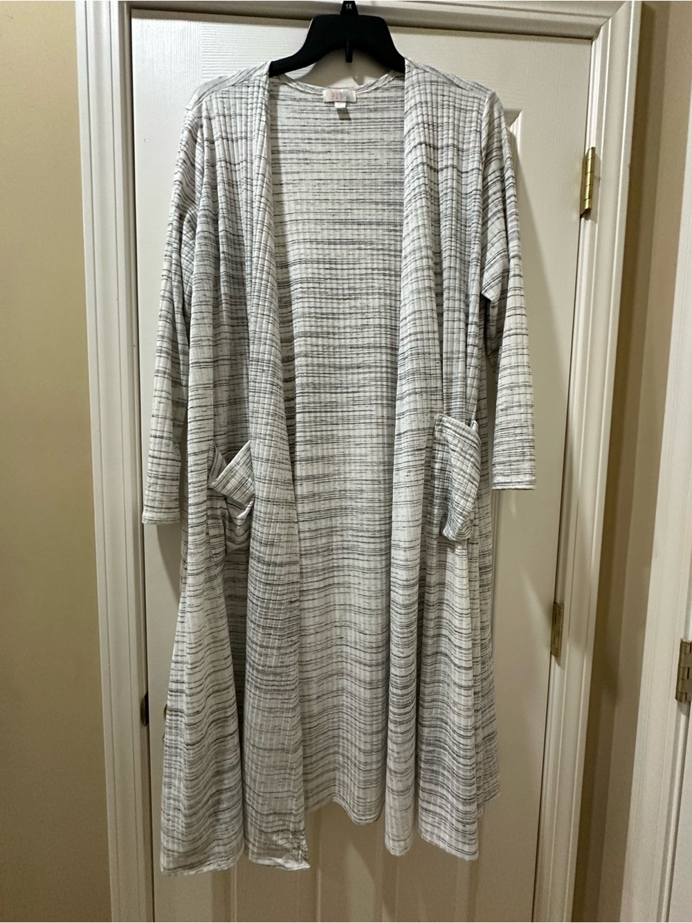 LuLaRoe Long Open Front Cardigan in Light Gray Stripe